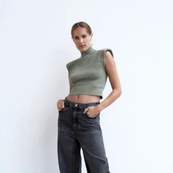 Zara Tops - Zara Sleeveless Green Women's turtleneck Top